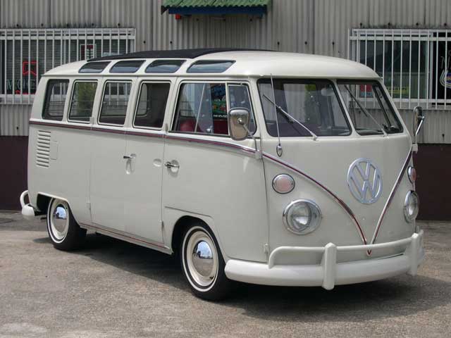 フォルクスワーゲン　バス？ ホットウィール ブールバード '67 フォルクスワーゲン サンババス