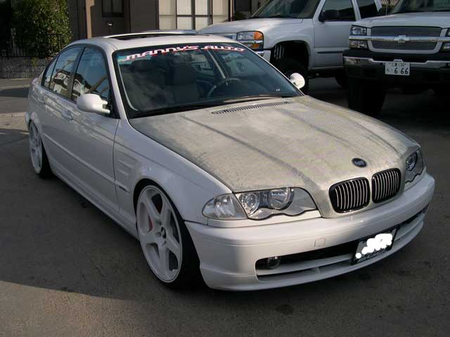 ９９ ＢＭＷ ３２３ メニーズ オートの最新企画